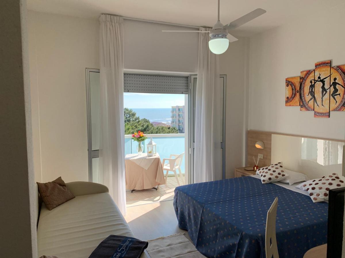 Hotel Sahara Milano Marittima Esterno foto