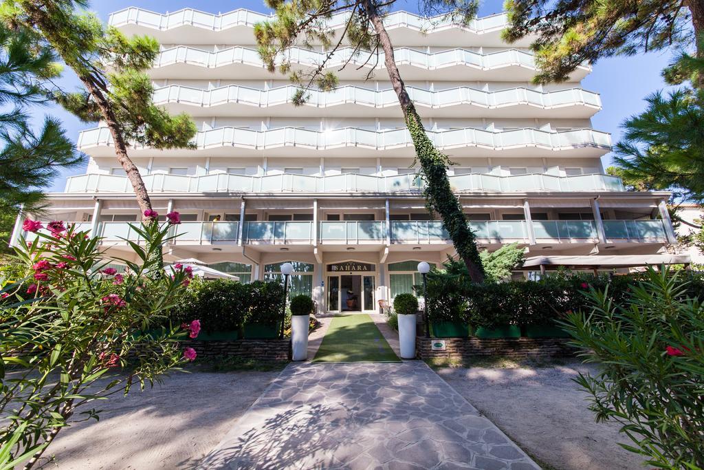 Hotel Sahara Milano Marittima Esterno foto