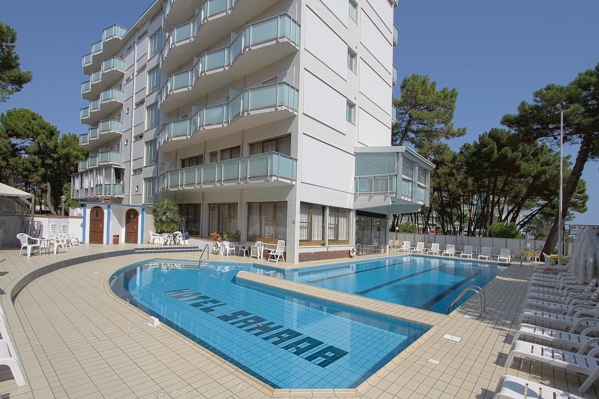 Hotel Sahara Milano Marittima Esterno foto