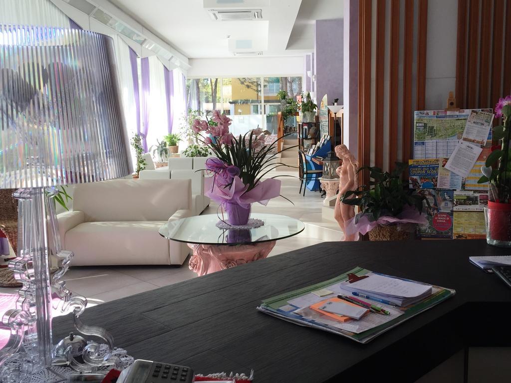 Hotel Sahara Milano Marittima Esterno foto