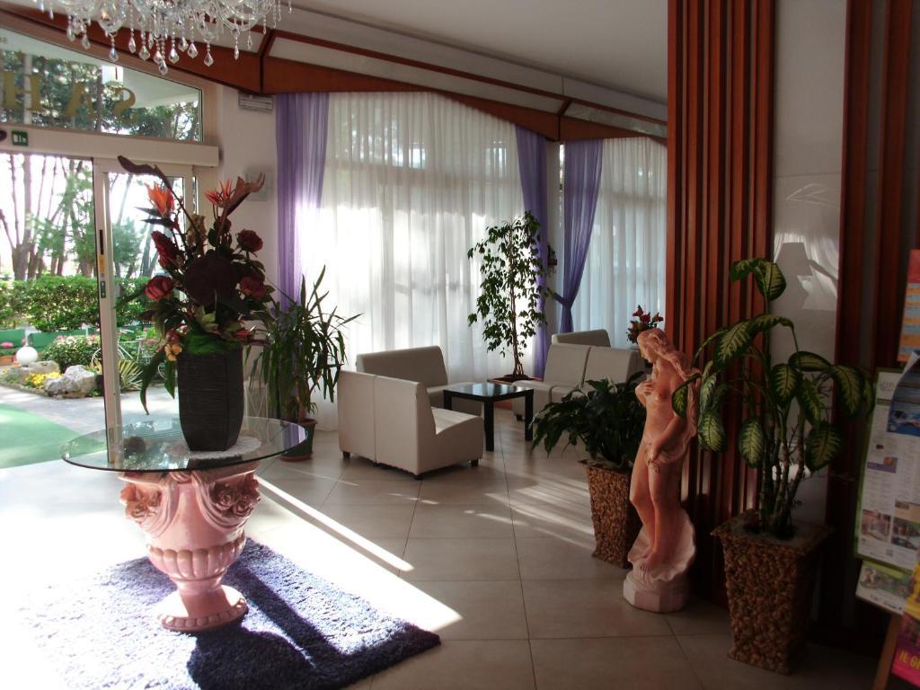 Hotel Sahara Milano Marittima Esterno foto