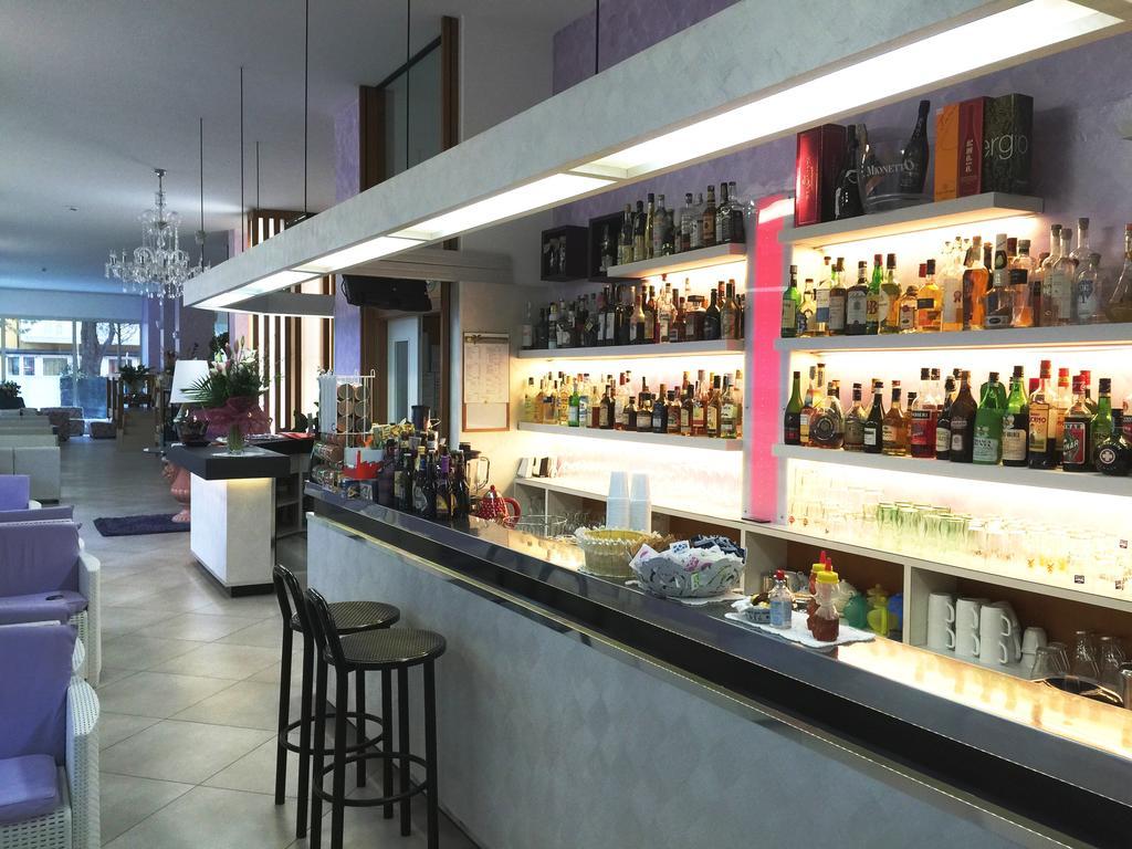 Hotel Sahara Milano Marittima Esterno foto