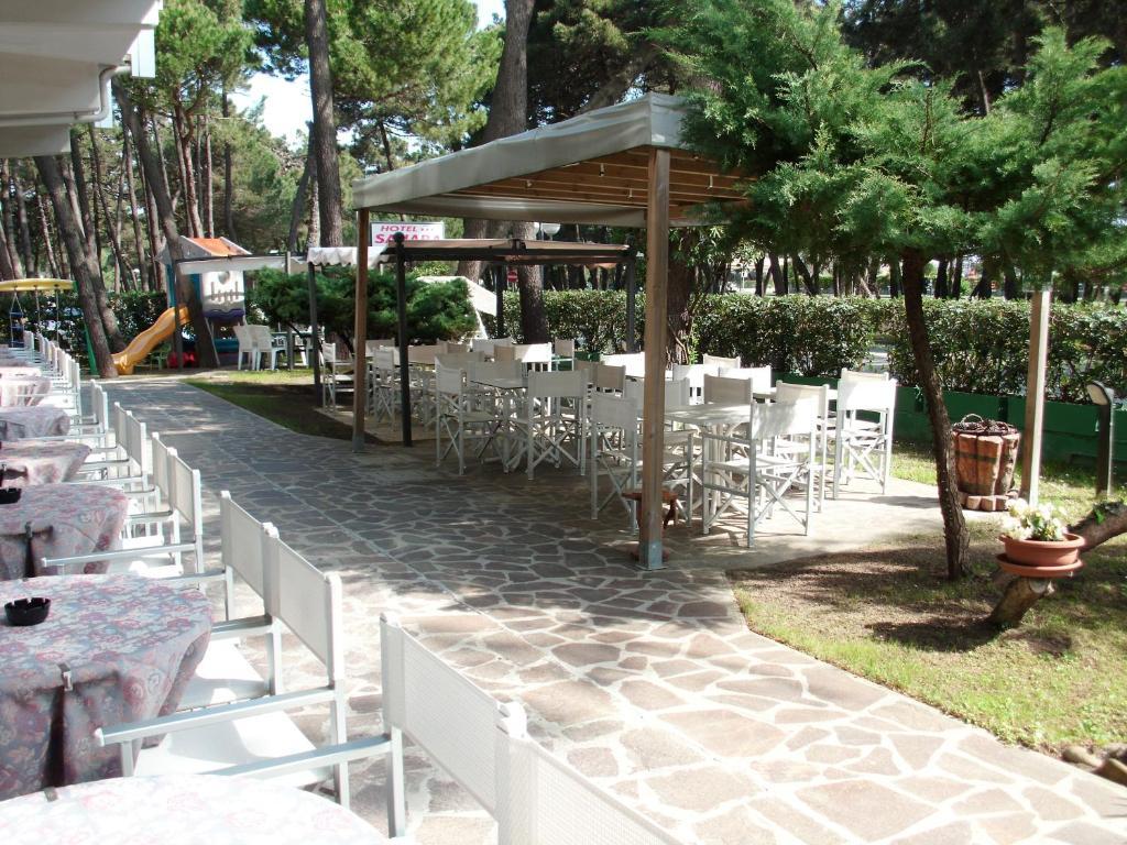 Hotel Sahara Milano Marittima Esterno foto